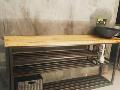 Mobile contenitore bagno in ferro e legno